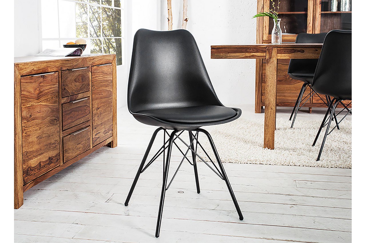 Chaises design pas cher / Pieds métal noir pour salle à manger
