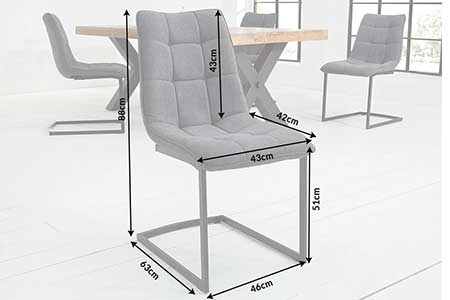 Dimensions détaillées des chaises grises foncé